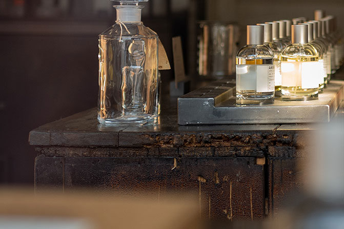 Guide to LE LABO Gender-Neutral Scents: Cultivating a High-End Atmosphere