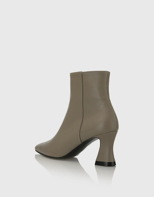 YIEYIE Ansley Heeled Ankle Boots