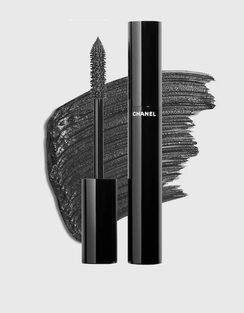 Le Volume de Chanel mascara review  Cosmetopia Digest Beauty and Makeup  Blog