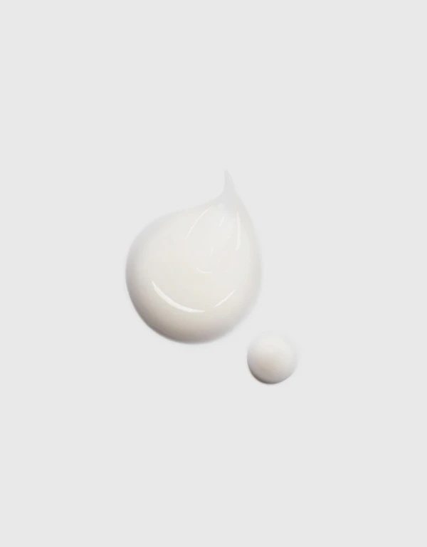 Chanel Beauty Le Lait Fraîcheur D’Eau Anti-Pollution Cleansing Milk-To-Water 150ml