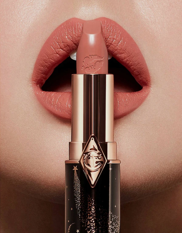 Hot Lips 2 lipstick-Jk Magic