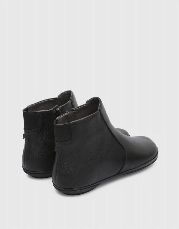 Camper Right Ankle Boots