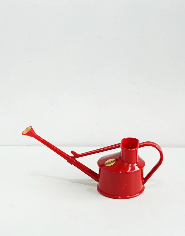 【HAWS】紅色塑膠經典澆水壺 0.5L
