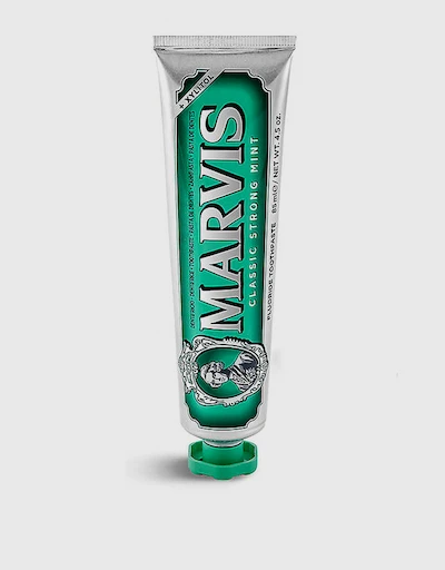 Classic Strong Mint Toothpaste With Xylitol 85ml