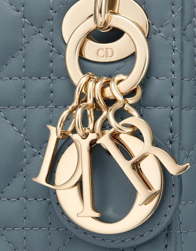 Lady Dior 迷你雲藍色柔軟Cannage小羊皮藤格紋圖案斜挎包