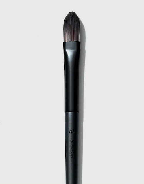 V103 Tapered Concealer Brush