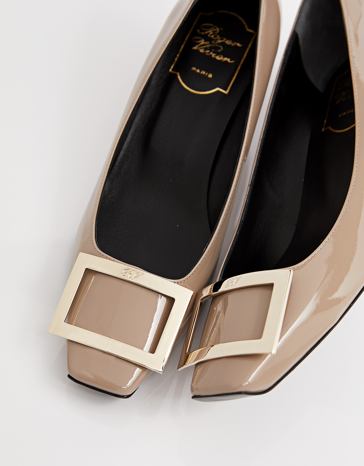 Roger Vivier トロンペット パテントレザー メタルバックル ミッド