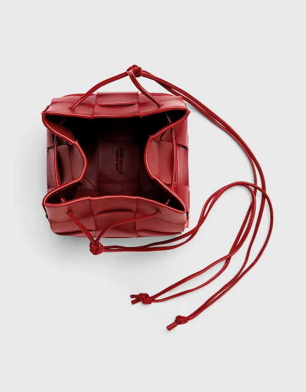 Cassette Small Lambskin Intrecciato Bucket Bag