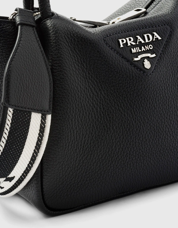 Prada 皮革小型手提包