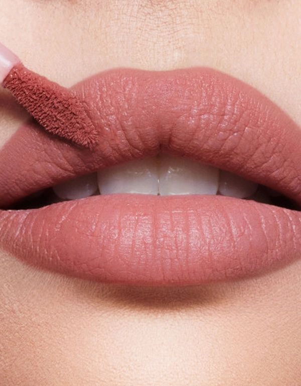 Charlotte Tilbury Airbrush Flawless Lip Blur Matte Liquid Lipstick Lip Stain-Pillow Talk Blur