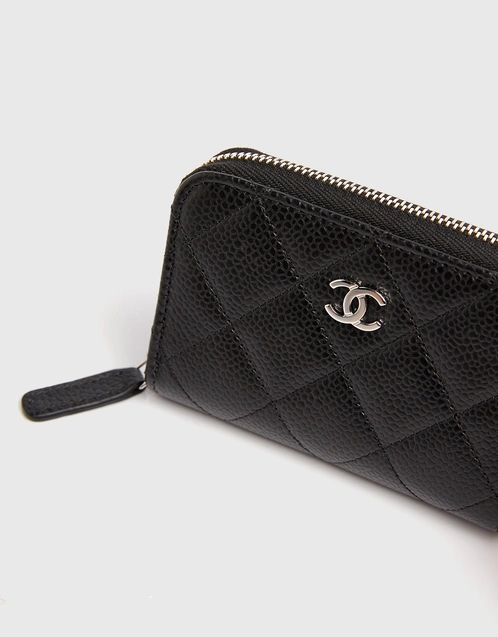 Chanel - Classic Black Zippy Grained Leather Purse