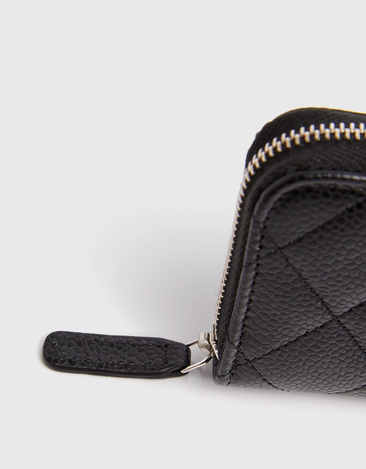 Chanel Classic Grained Calfskin Zipped Coin Purse (Wallets and