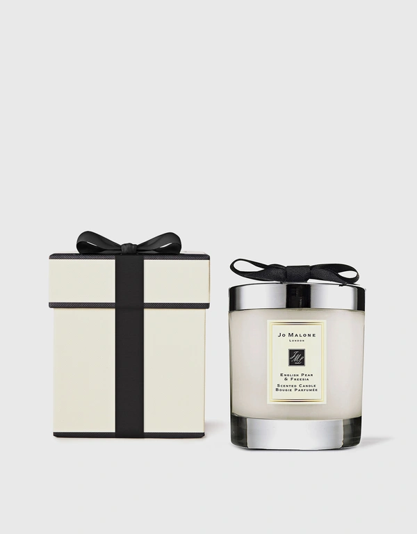 English Pear and Freesia Home Candle 200g