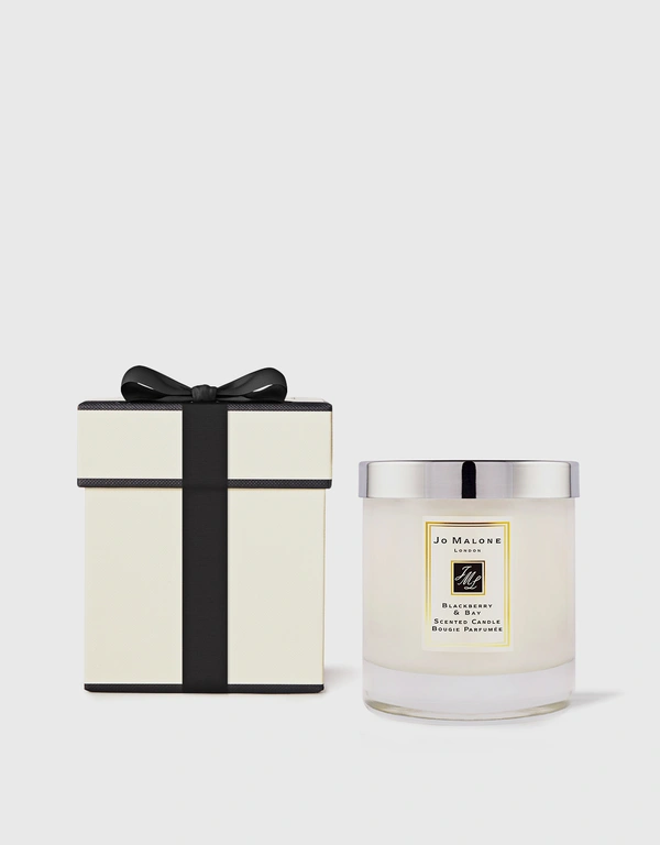 Blackberry and Bay Scented Candle 200g