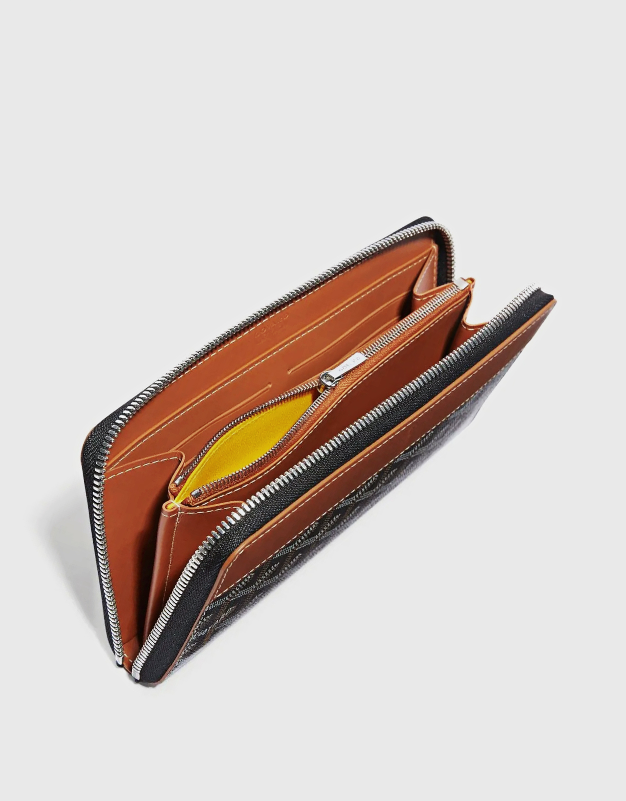 GoyardOfficial on X: The Matignon range of wallets welcomes a new