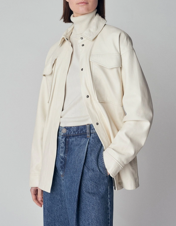 Co Belted Shirt Jacket in Leather  - Ivory