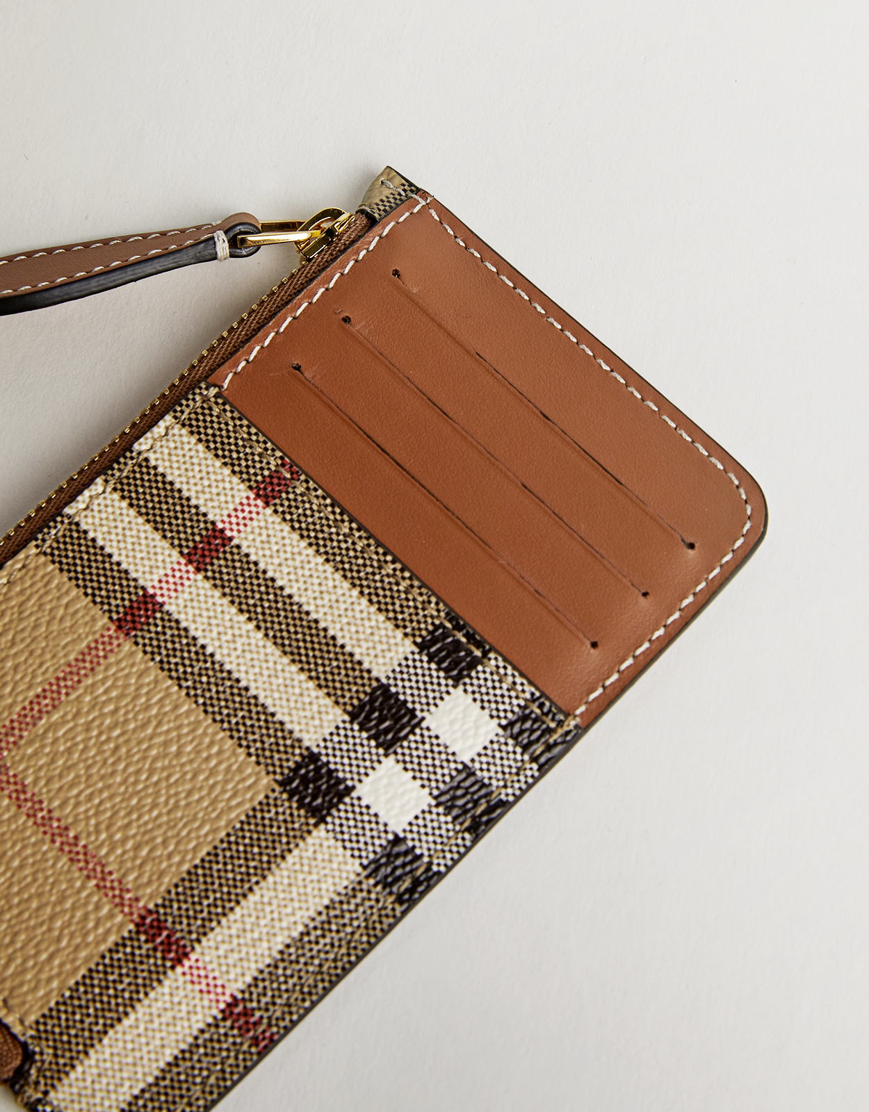 Burberry Vintage Check Leather Zip Card Case (Wallets and Small Leather  Goods,Cardholders) IFCHIC.COM