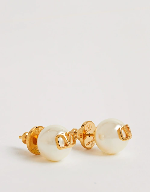 Vlogo Signature With Pearls Earrings