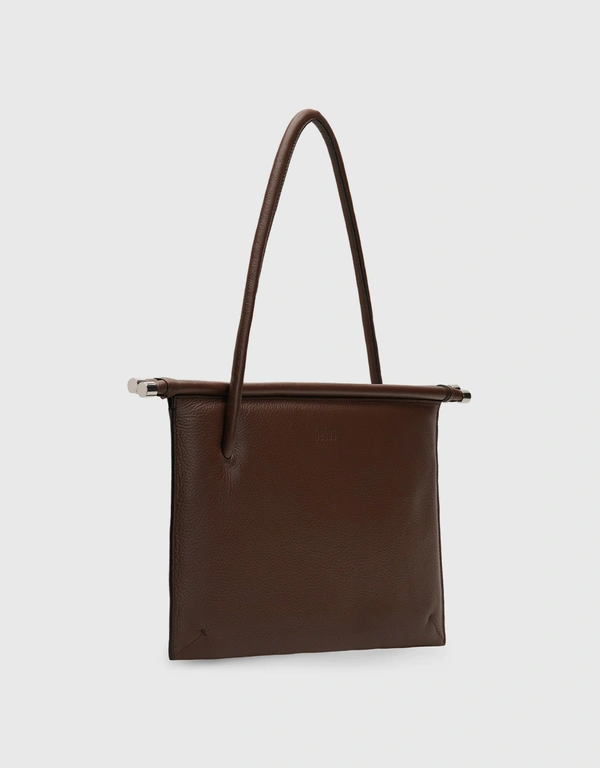 Behno Frida Milled Leather Flat Tote Bag-Cacao
