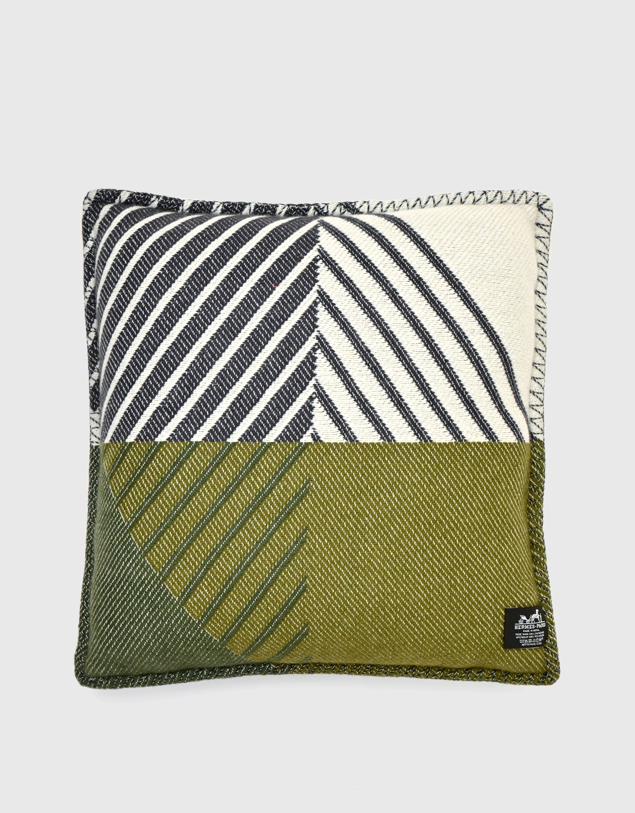 Hermès Hermès H Diagonale Cashmere Pillow (ホームテキスタイル