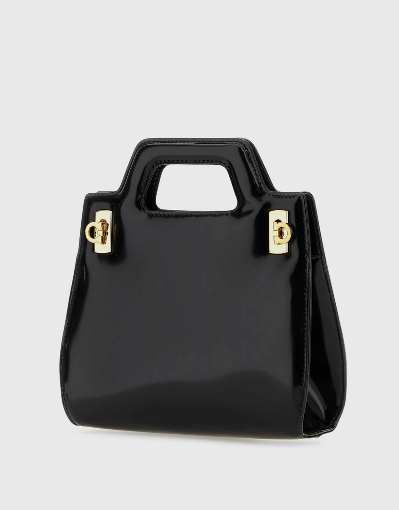 Salvatore Ferragamo Wanda Calf Leather Mini Handbag (ショルダー