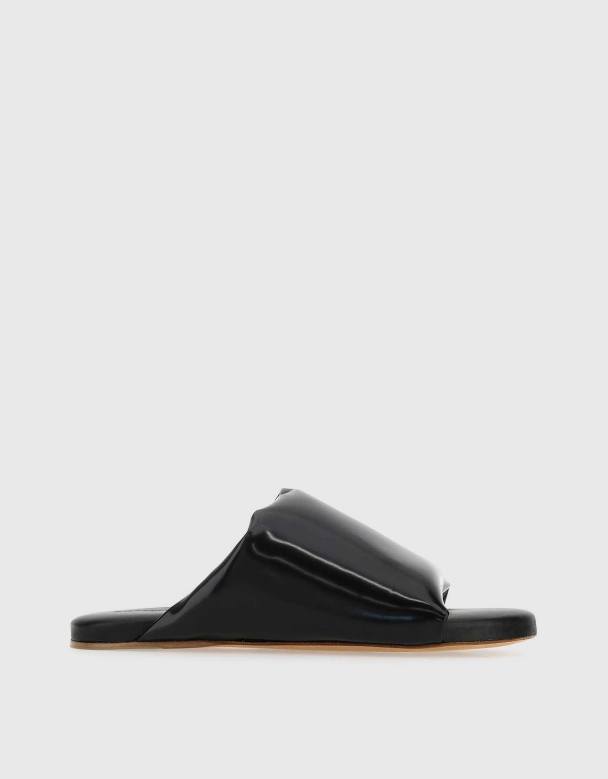 Bottega Veneta Nappa Leather Cushion Slippers (フラット) IFCHIC.COM