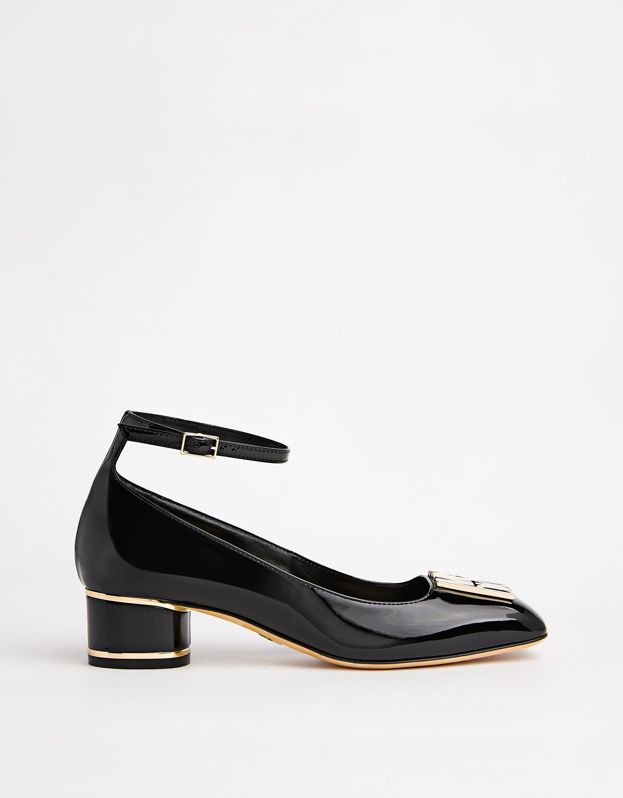 Dior シューズ 新作・セール | IFCHIC ジャパン公式サイト