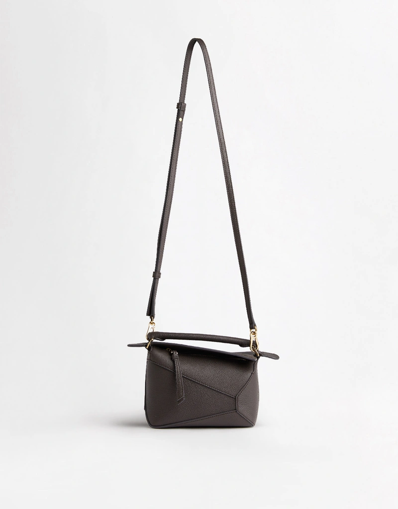 ボディスパ Loewe Puzzle Mini Soft Grained Calfskin Crossbody Handbag