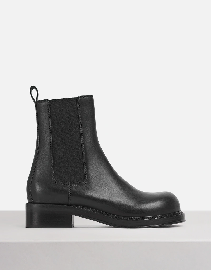 Bottega Veneta Cliff Calfskin Chelsea Ankle Boots () IFCHIC.COM