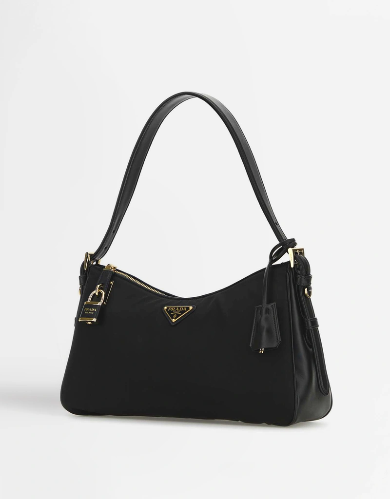 PRADA(プラダ) ショルダーバッグ - 黒