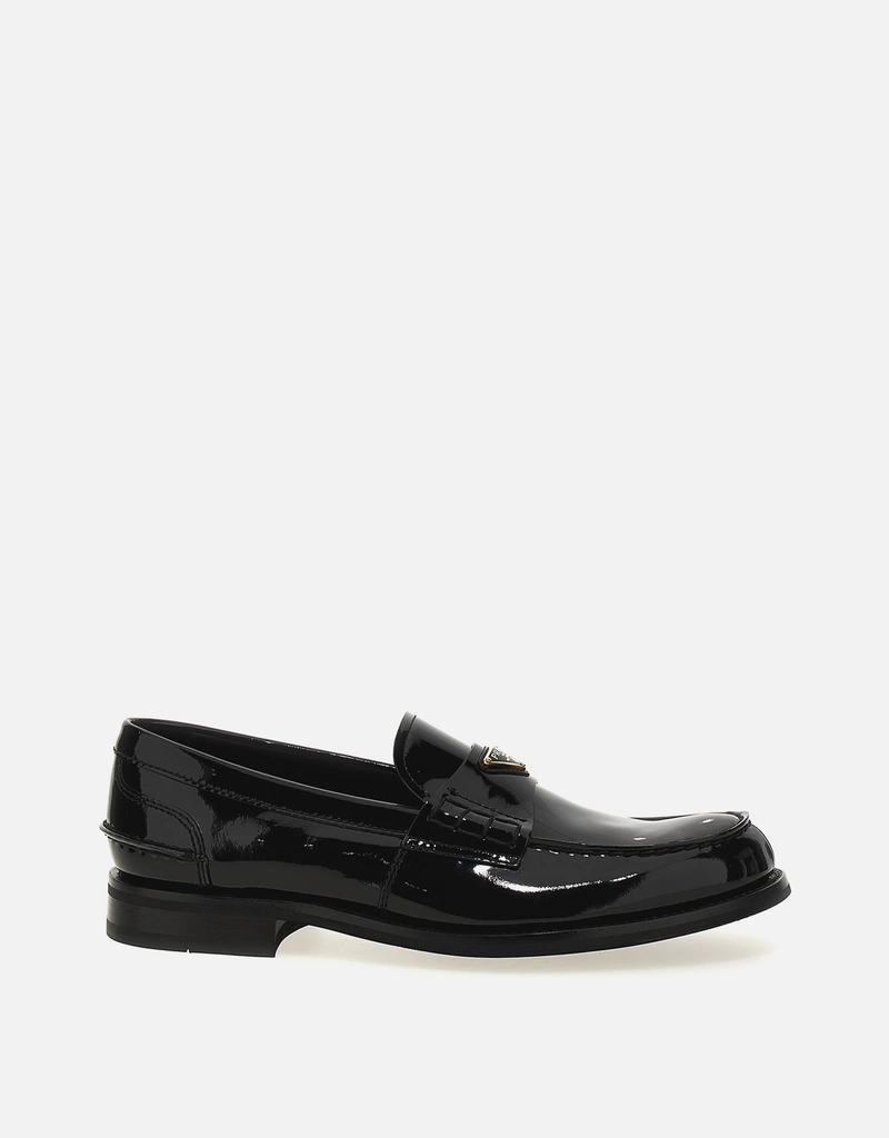 PRADA ドライビングシューズ　ローファー　パテントレザー　ゴールドロゴ金具 PRADA ドライビングシューズ ローファー パテントレザー ゴールドロゴ