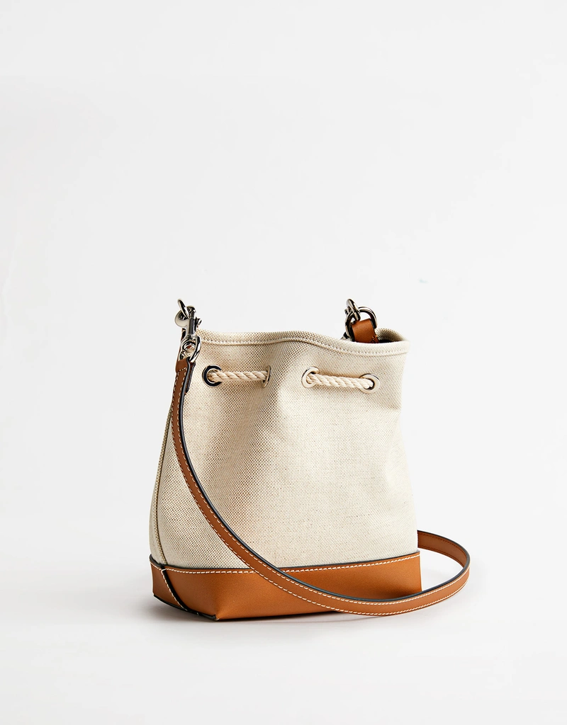 【巾着付き】GUCCI バッグ Gucci Mini Canvas Print Crossbody Bucket Bag () IFCHIC.COM
