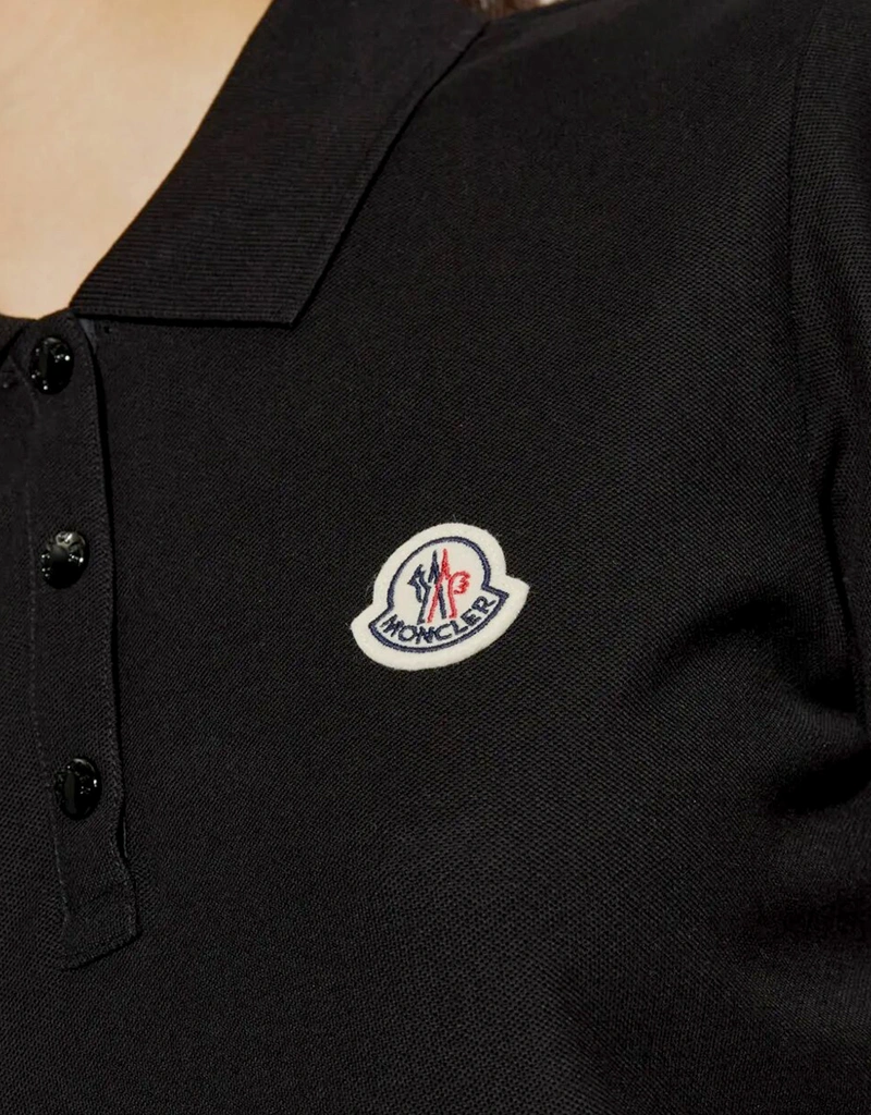 MONCLER ロゴパッチ ポロシャツ ブラック 新品 ブラック ポロシャツ : Tシャツ＆ポロシャツ 向けの メンズ | モンクレール