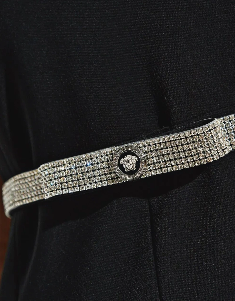Versace クリスタル装飾 ベルト カクテルドレス (すべての新品) IFCHIC.COM