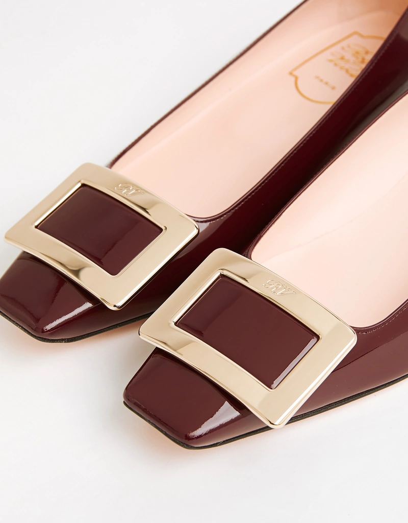Roger Vivier ベルヴィヴィエパテントレザーメタルバックルキトン