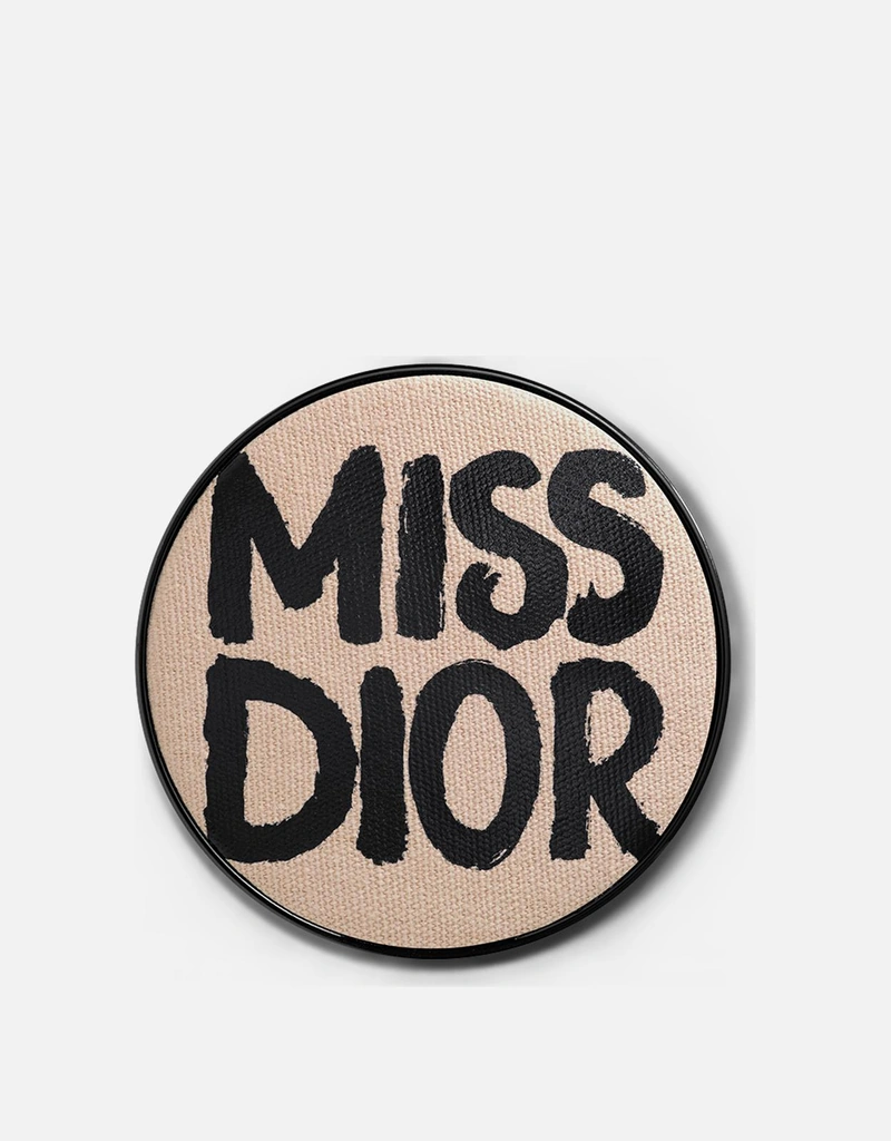 Dior　フォーエバー　クッションケース　限定品 DIOR（ディオール） 【数量限定】ディオールスキン フォーエヴァー