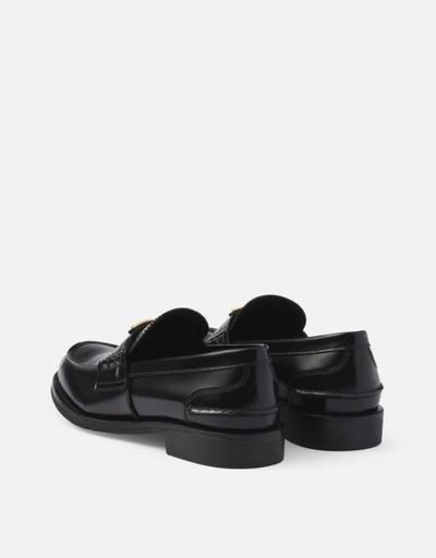 Prada フラット | シューズ 新作・セール | IFCHIC ジャパン公式サイト