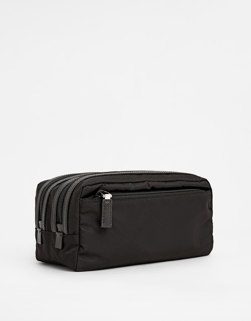 Prada 荷物と旅行用品 | バッグ 新作・セール | IFCHIC ジャパン公式サイト