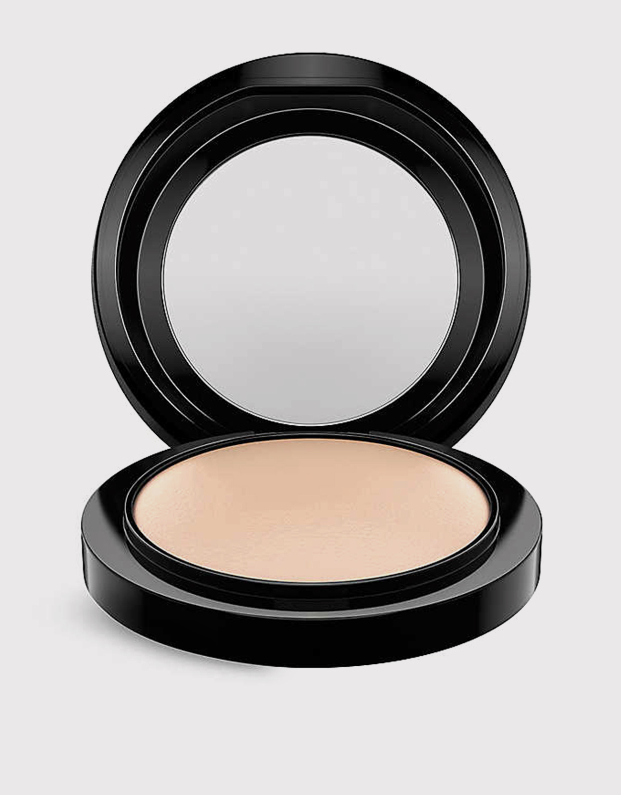 MAC Cosmetics Mineralize Skinfinish Natural-Light Plus (メイク