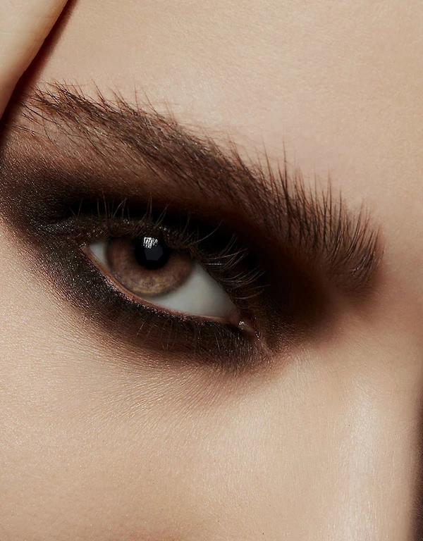 MAC Cosmetics Powder Kiss Soft Matte Eyeshadow-Give A Glam