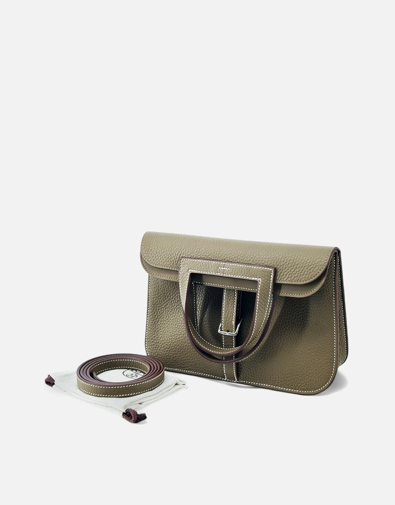 エルメス Hermes Taurillon Clemence Halzan 25 Etoupe 611483 – FASHIONPHILE