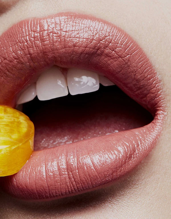 MAC Cosmetics Amplified Lipstick-Smoked Almond