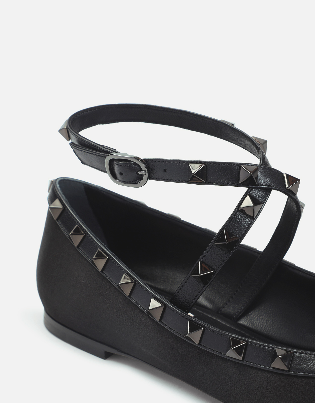 Valentino Garavani サテン バレエフラット (すべての新品,シューズ