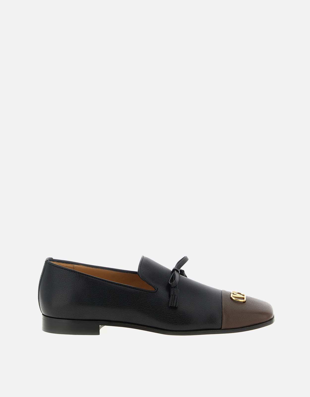 Valentino Garavani Men's Two-Tone Kid Goat Leather Loafers - EU 39　ヴァレンティノ ガラヴァーニ メンズ ツートーン キッド ゴート レザー ローファー - EU 39 Valentino