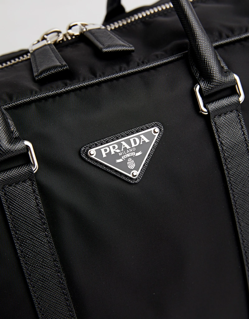 PRADA ナイロン ダッフルバッグ⭐️超美品⭐️ Prada メンズリナイロンダッフルバッグ (バッグ) IFCHIC.COM