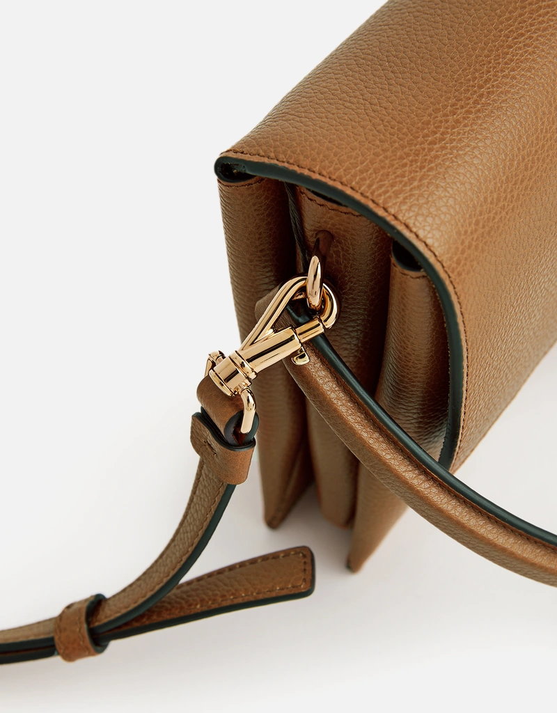 Tod's Tタイムレスカーフスキンレザーフラップクロスボディバッグ