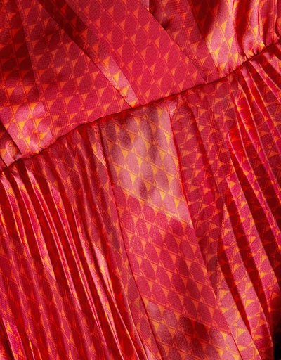Salomo V-neck Geo Striped Pleated Maxi Dress