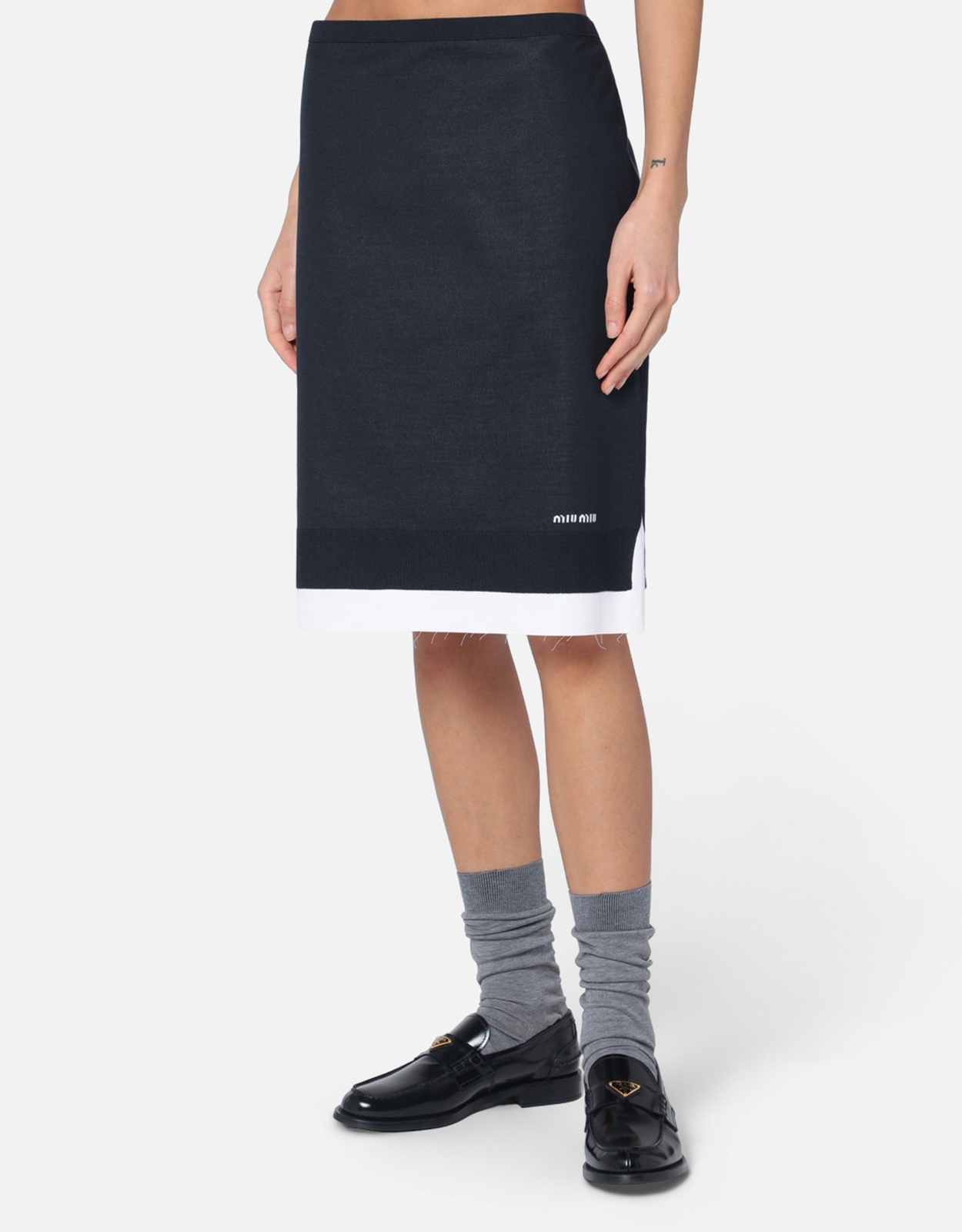 miu miuスカート　冬物　厚手　ウール　カシミヤ レッド ウール ミニスカート | Miu Miu miu miuスカート 冬物 厚手