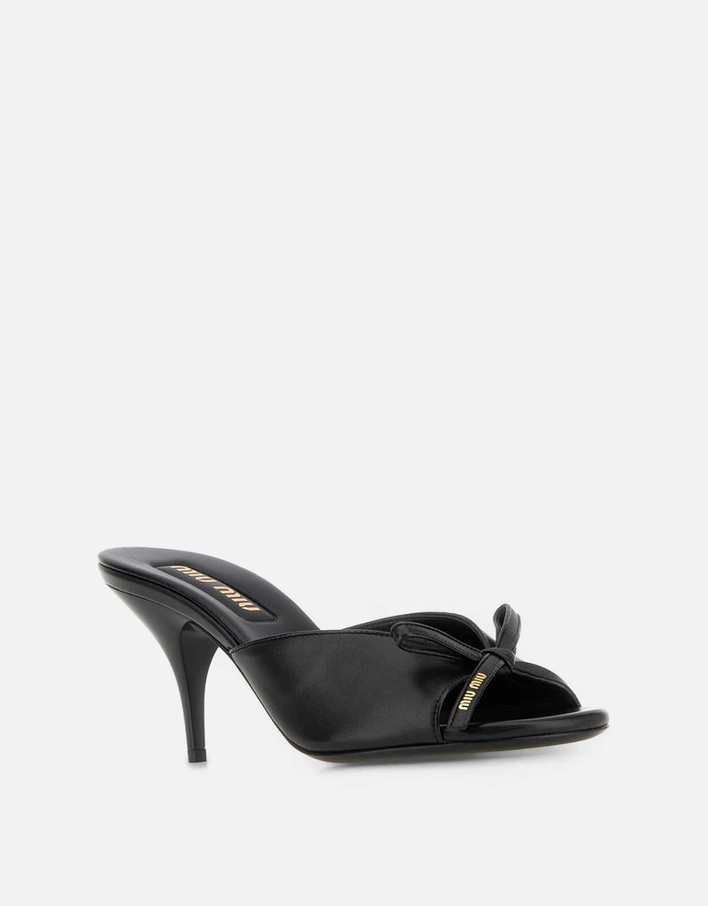 Miu Miu ブラックラムナッパレザーリボン付きスティレットヒール Miu Miu ブラックラムナッパレザーリボン付きスティレットヒール