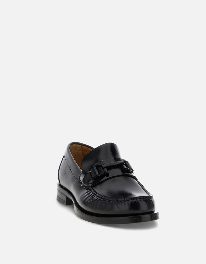 Salvatore Ferragamo メンズカーフスキンローファー () IFCHIC.COM